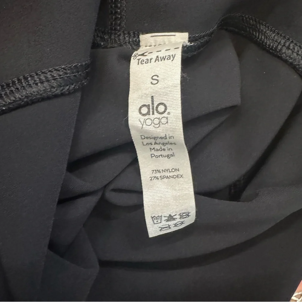 ALO Women’s Yoga Leggings Black High Waisted Ripped Warrior Pant Sz. S